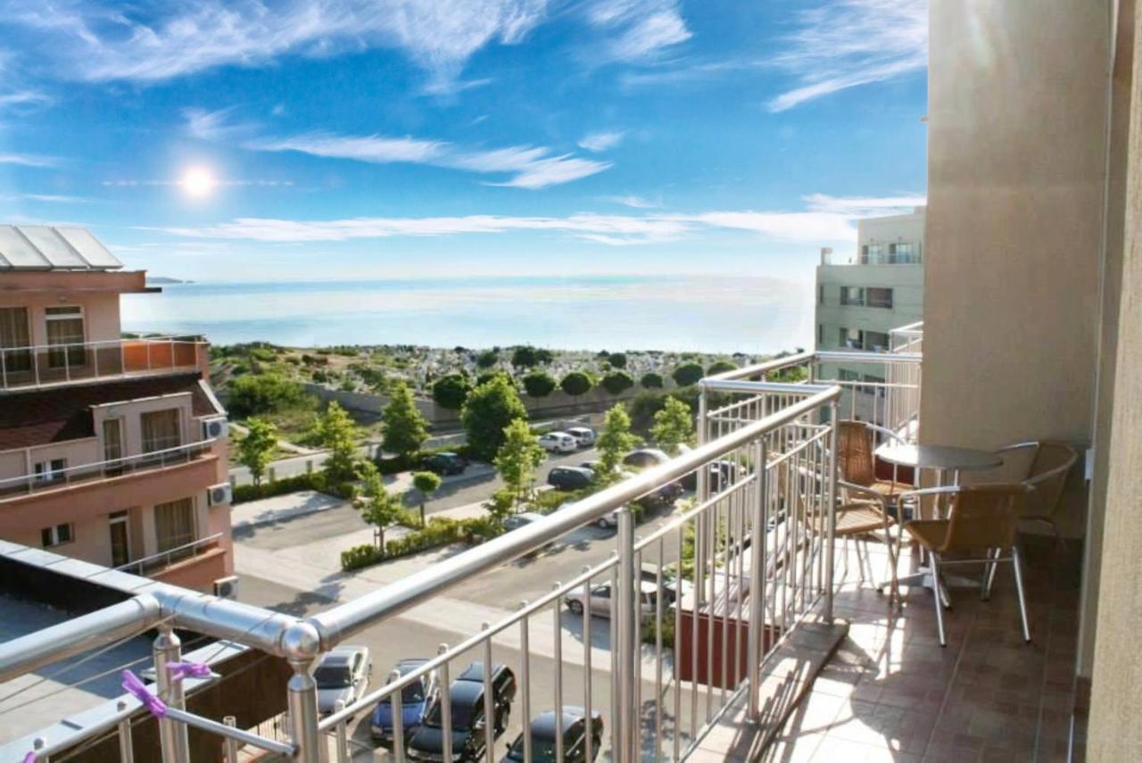 Golden View Przy Samym Morzu Plazy Apartment Primorsko Exterior foto